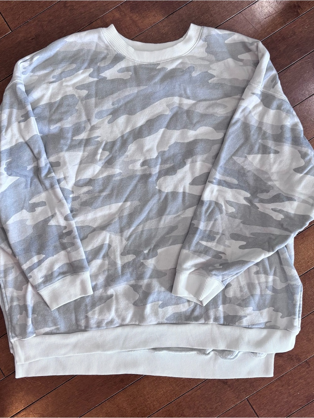 American Eagle Jegging Fit Camo Cream Sherpa-Lined Jegging Fit Sweatshirt